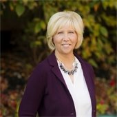 Headshot of Mayor Laurie Jadwin