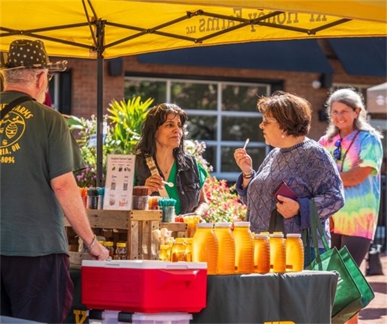 Residents shopping at the Gahanna Market