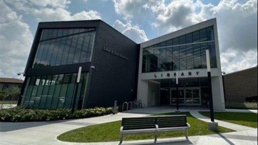 Front view of the Gahanna Library building on a sunny day