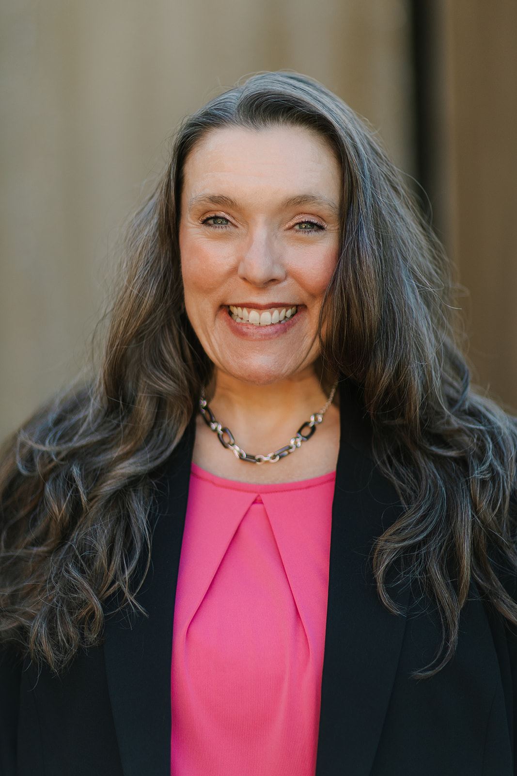 Holly Boyer Headshot